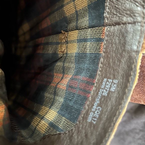 Born suede, distressed boots - Picture 2 of 3